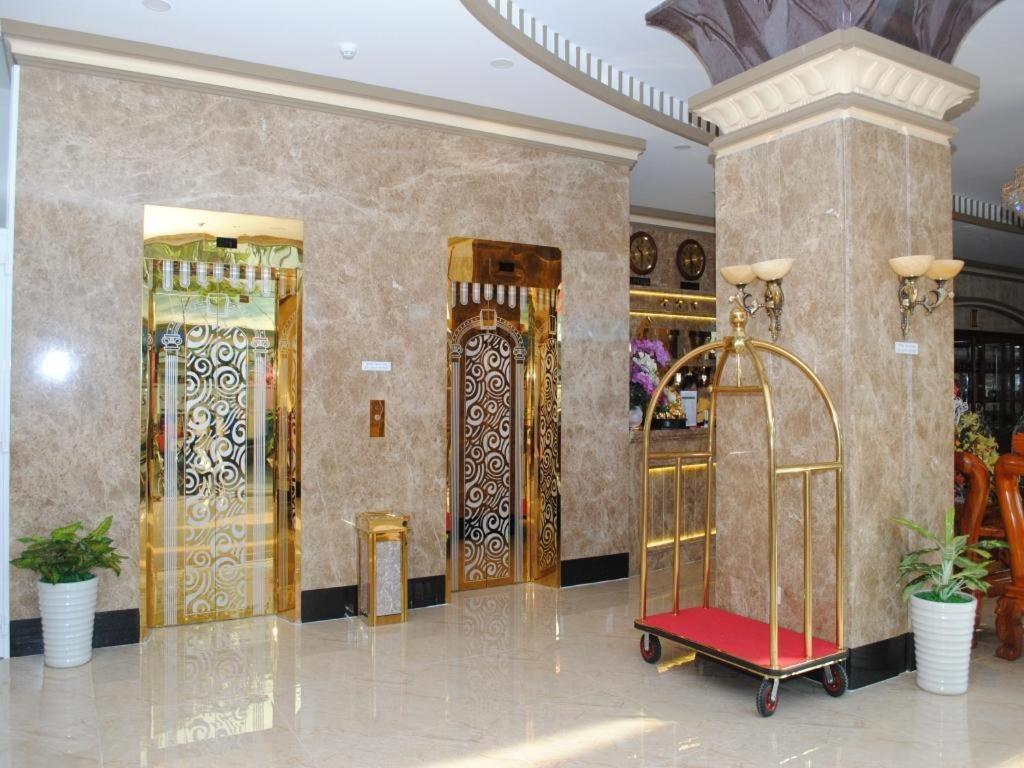 Tran Vinh Hotel Bac Lieu Exterior photo