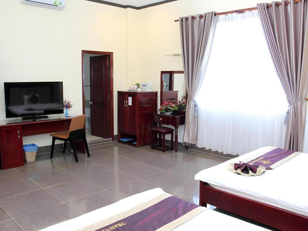 Tran Vinh Hotel Bac Lieu Exterior photo
