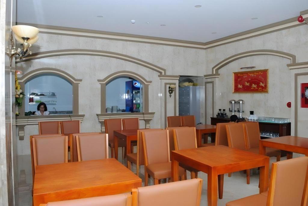 Tran Vinh Hotel Bac Lieu Exterior photo